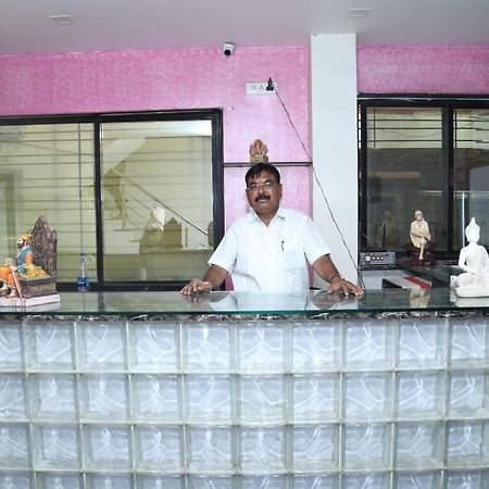 Hotel Kewal Inn Jalgaon Exterior photo